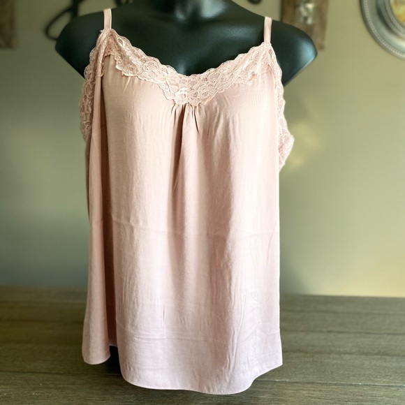 City Chic Tops - ❗️CLEARANCE❗️Budding Romance Cami - Soft Rose